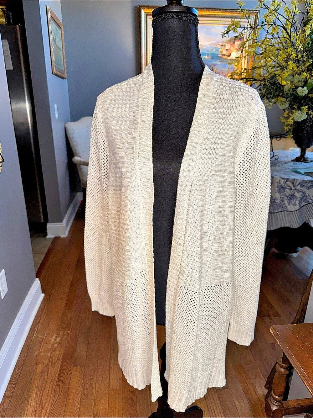 Marled Open Front Knit Cardigan in cream. Like New